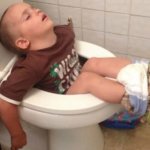30 доказательств того, что дети могут спать где угодно и как угодно