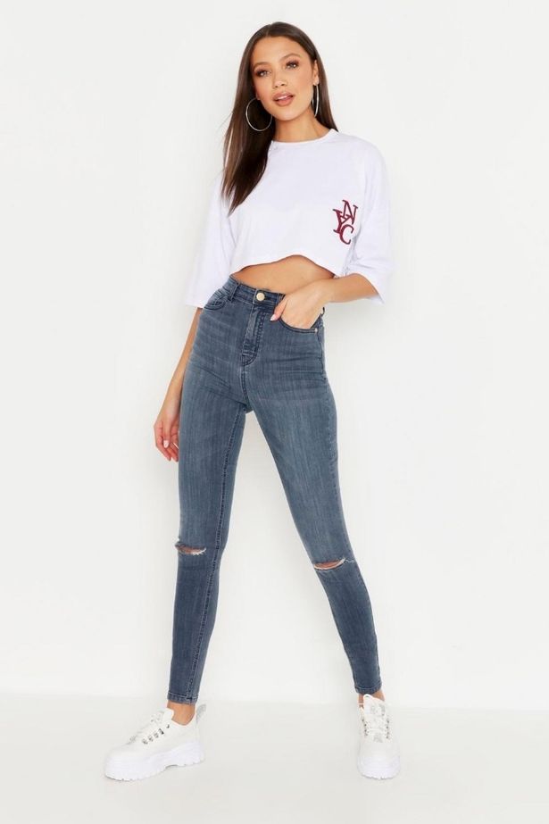 Англичанка неудачно заказала джинсы в онлайн-магазине, ведь ей пришли штаны, достойные Гулливера 28