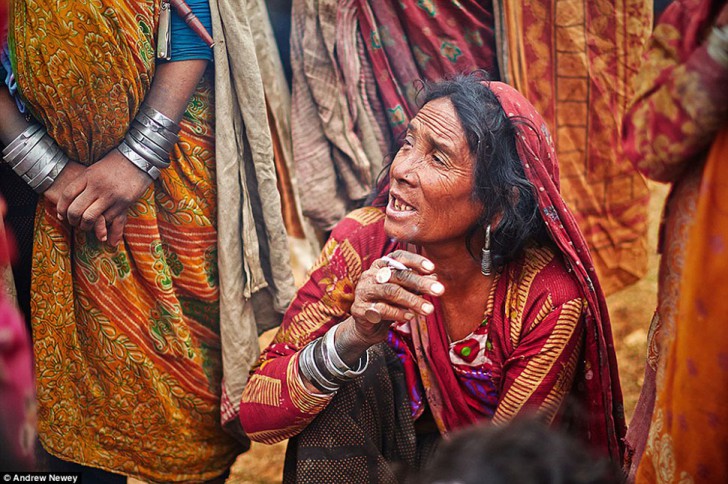 “Последние в своем роде”: как живет последнее поколение первобытного племени в Непале 36