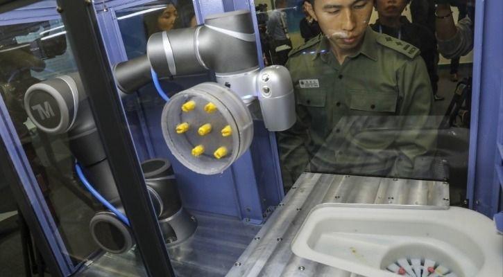 “Невозможно сбежать”: в Гонконге построят умную тюрьму, управляемую роботами 23