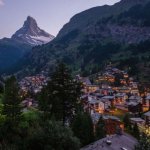 Эта деревня в Швейцарии выглядит как райский уголок!