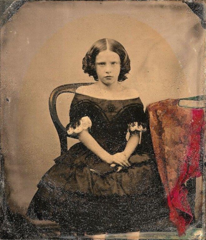 20 колорированных ретро-фото: как выглядели девушки-подростки в XIX веке 44
