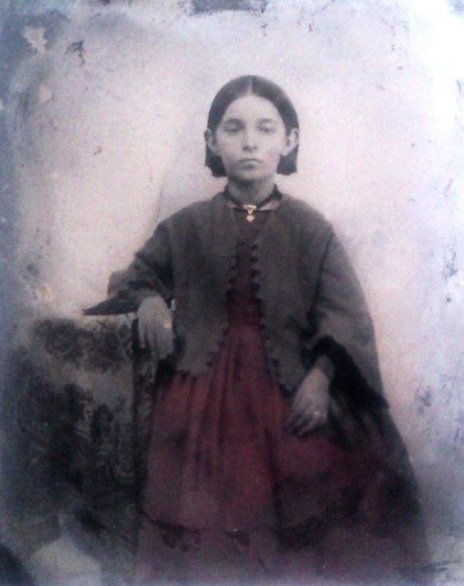 20 колорированных ретро-фото: как выглядели девушки-подростки в XIX веке 47