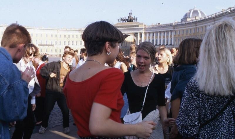Лихие дискотеки 80-х и 90-х: 15+ фото о том, как молодежь развлекалась в СССР 68