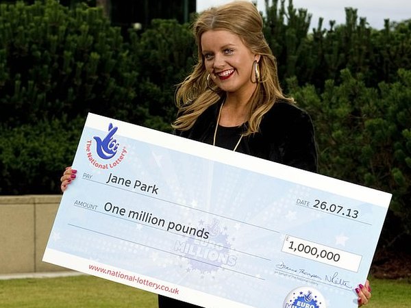 Девушка, выигравшая лотерею 1 миллион долларов, подала в суд на создателей лотереи. Почему? 23