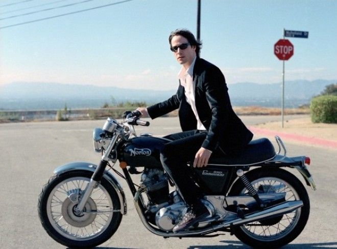 Киану и счастливая история его любви… к мотоциклам 26