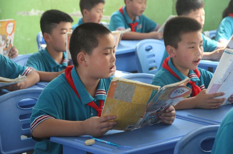 Китайский школьник ест по 5 раз в день, чтобы успеть растолстеть и спасти отца 16