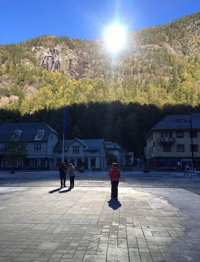 Норвежский городок потратил $ 570 тыс. на создание «собственного солнца» 30