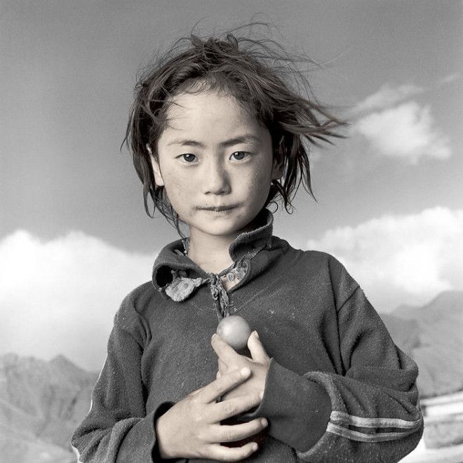 Жители Тибета в объективе Фила Борджеса 35
