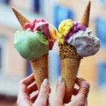 Мороженое, чипсы, попкорн: 6 вредных продуктов, которые на оказались полезны