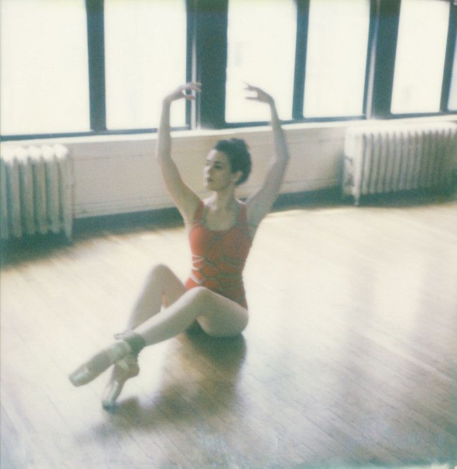 Дерзкие, изящные, нежные: фотограф показала мир балерин 54