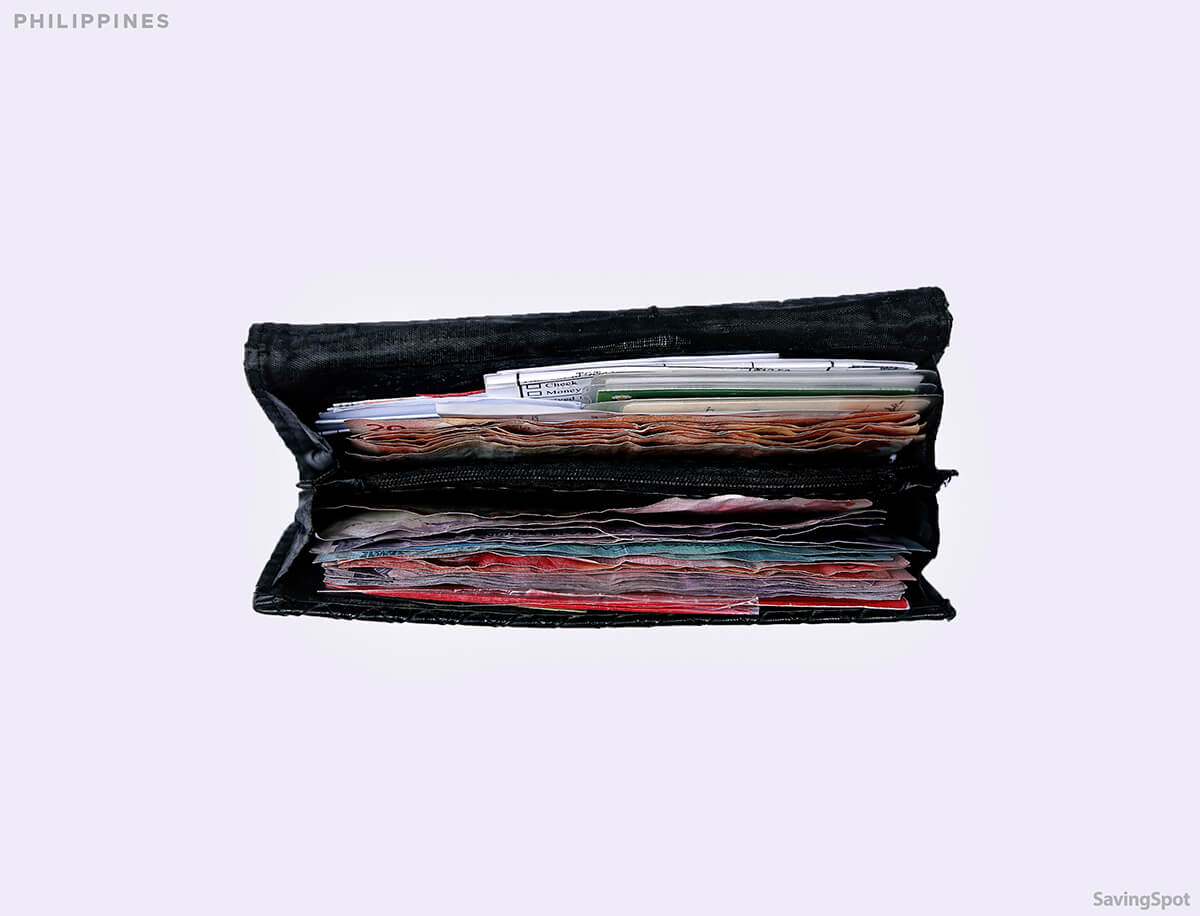 «Что у вас в кошельке?» — проект, где люди из разных стран показали содержимое своих бумажников 179