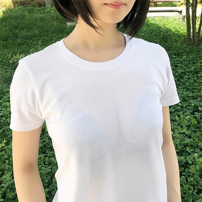 «Дизайнерское тело»: в Японии придумали футболку, делающую людей соблазнительными 34