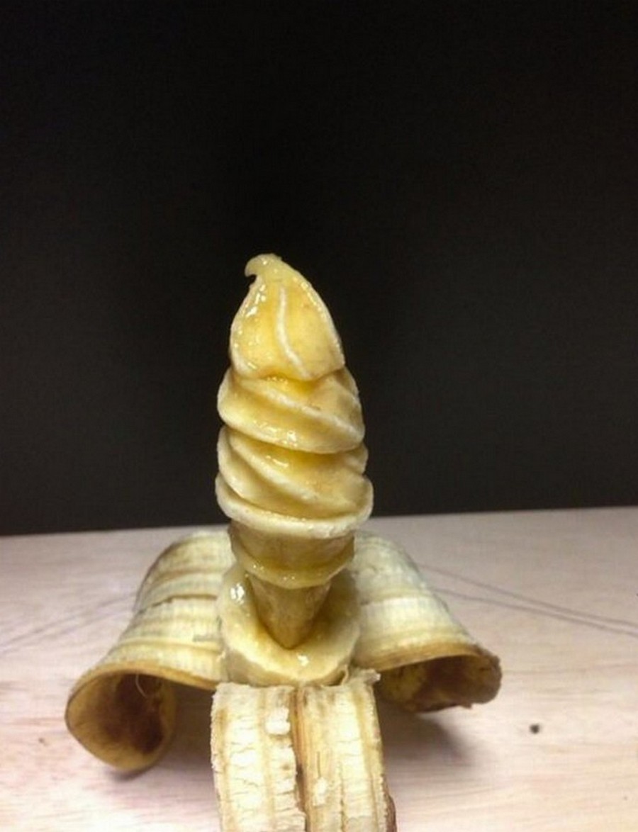Японец делает художественную резьбу на бананах 125