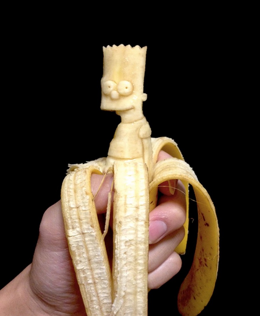 Японец делает художественную резьбу на бананах 127