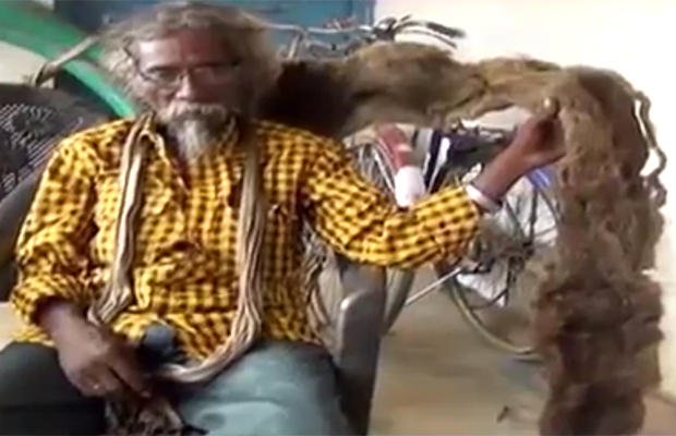 40 лет житель Индии не стриг и не мыл волосы 34