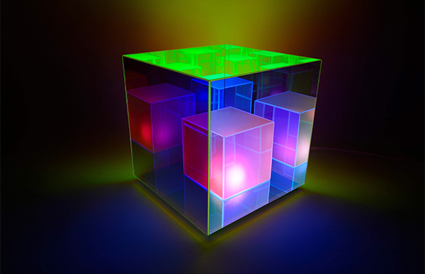 «Куб бесконечности» — завораживающая настольная лампа 39
