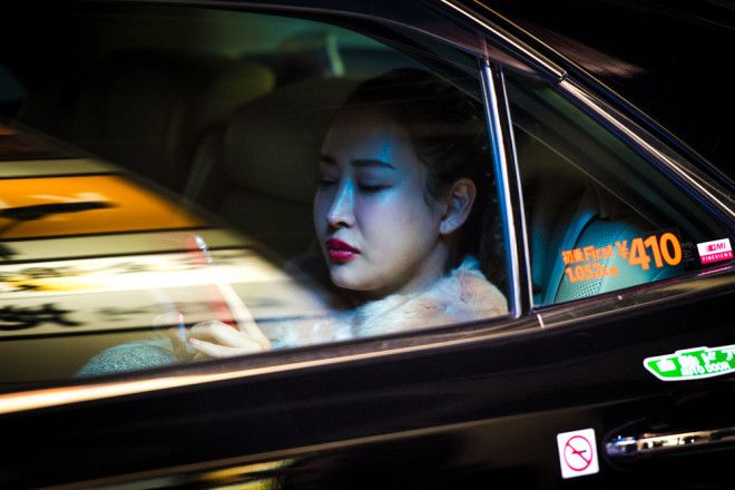Мир идеальных ночных таксистов Токио 39