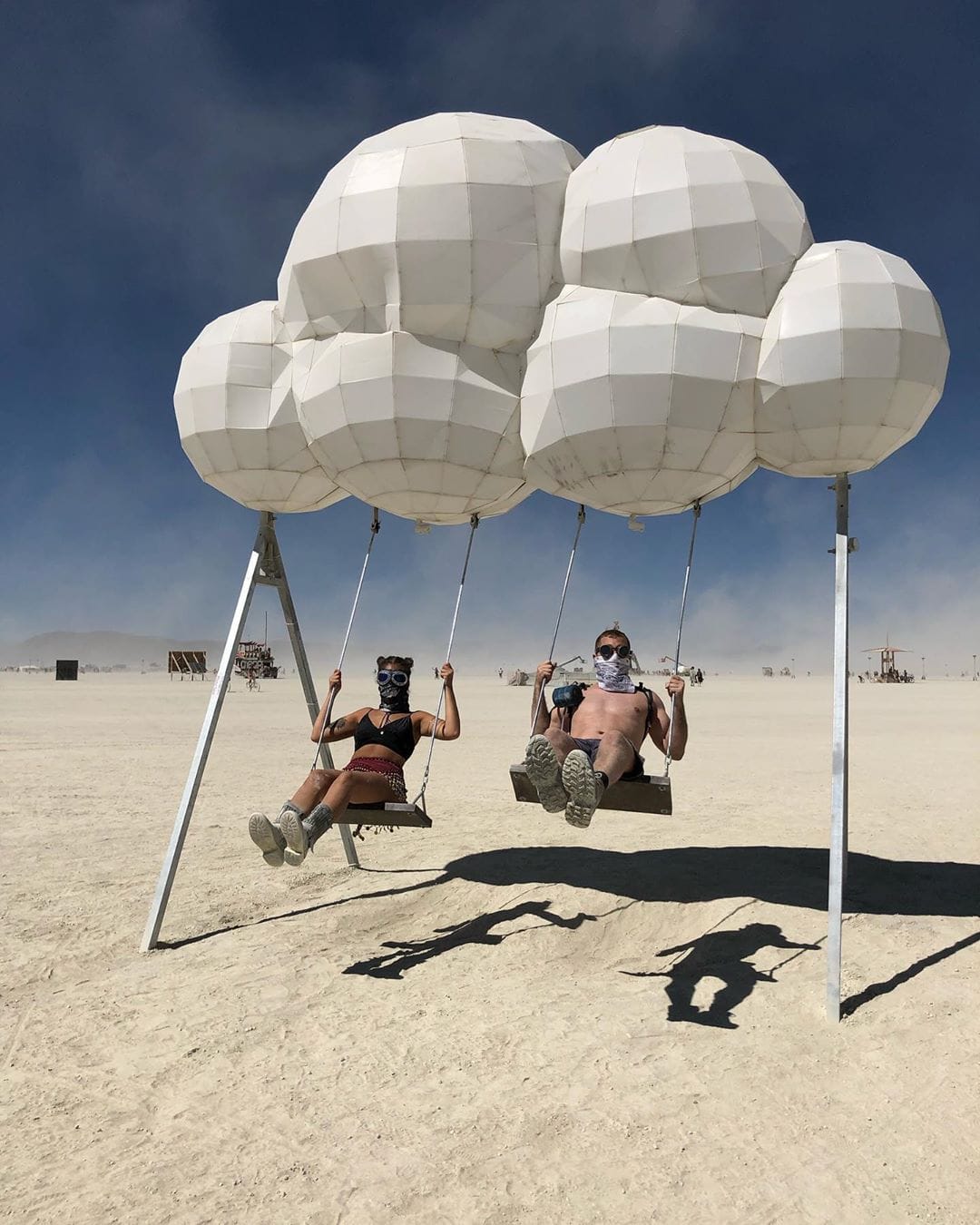 20 фотографий с фестиваля Burning Man 2019 — самого пыльного и огненного события года 79