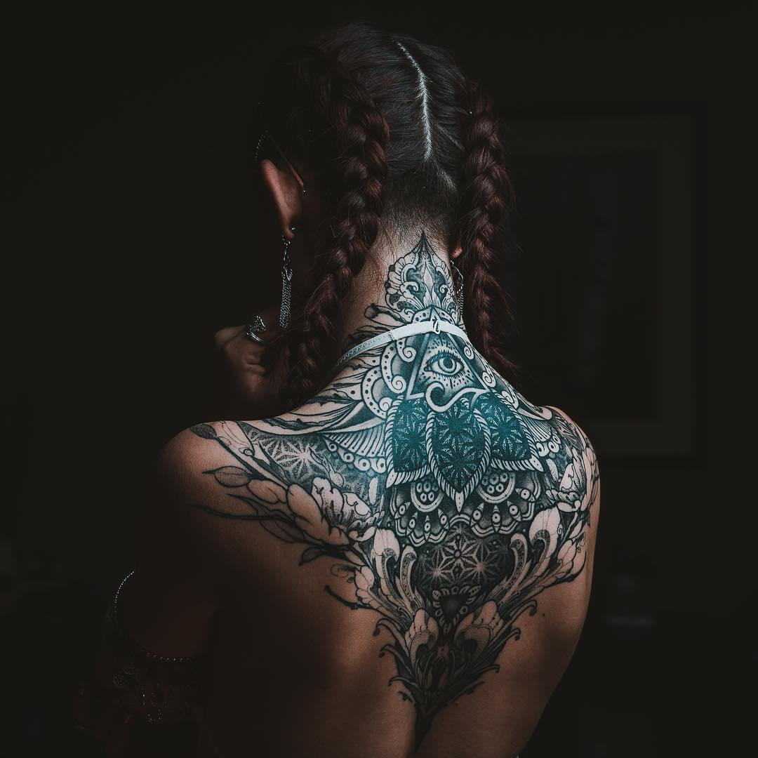 20 крутых татуировок на спине, которые впечатляют своим размахом 77