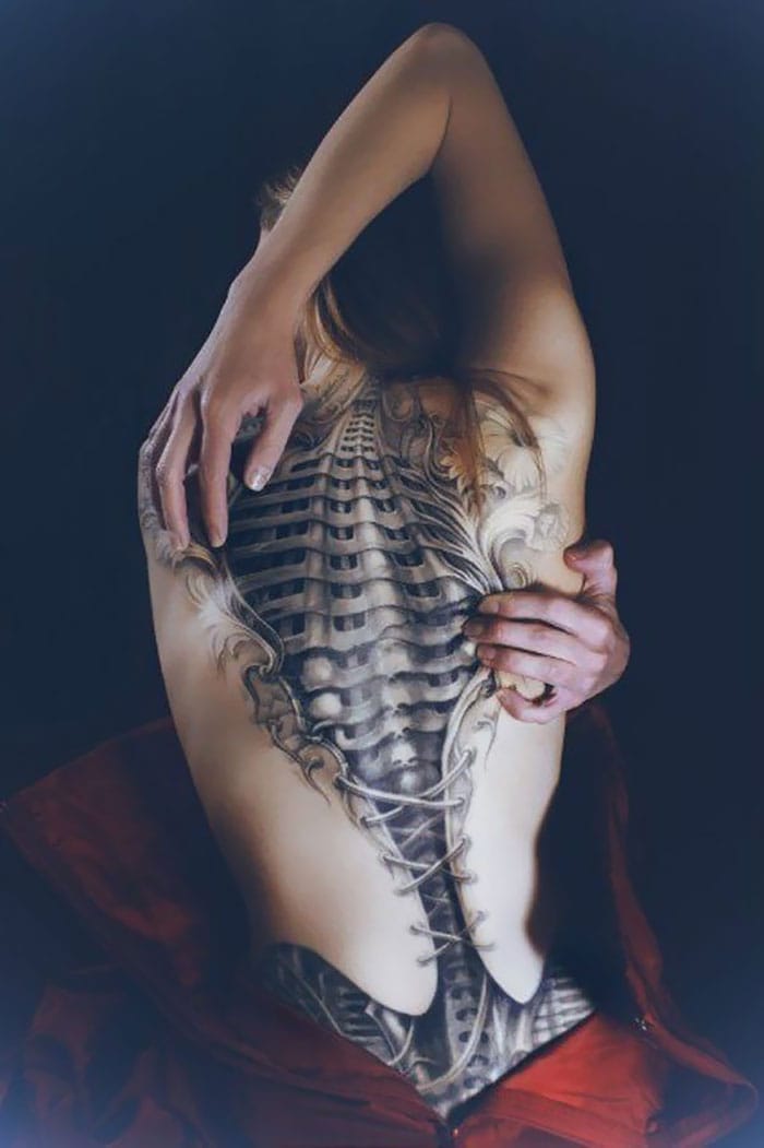 20 крутых татуировок на спине, которые впечатляют своим размахом 64