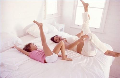 Хотите здоровые суставы? Выполняйте эти упражнения прямо в постели!