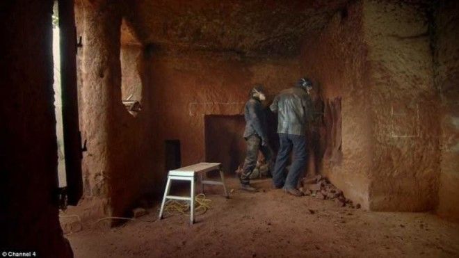 Он превратил древнюю пещеру в уютное жилище с канализацией, полами с подогревом и доступом в Интернет 34