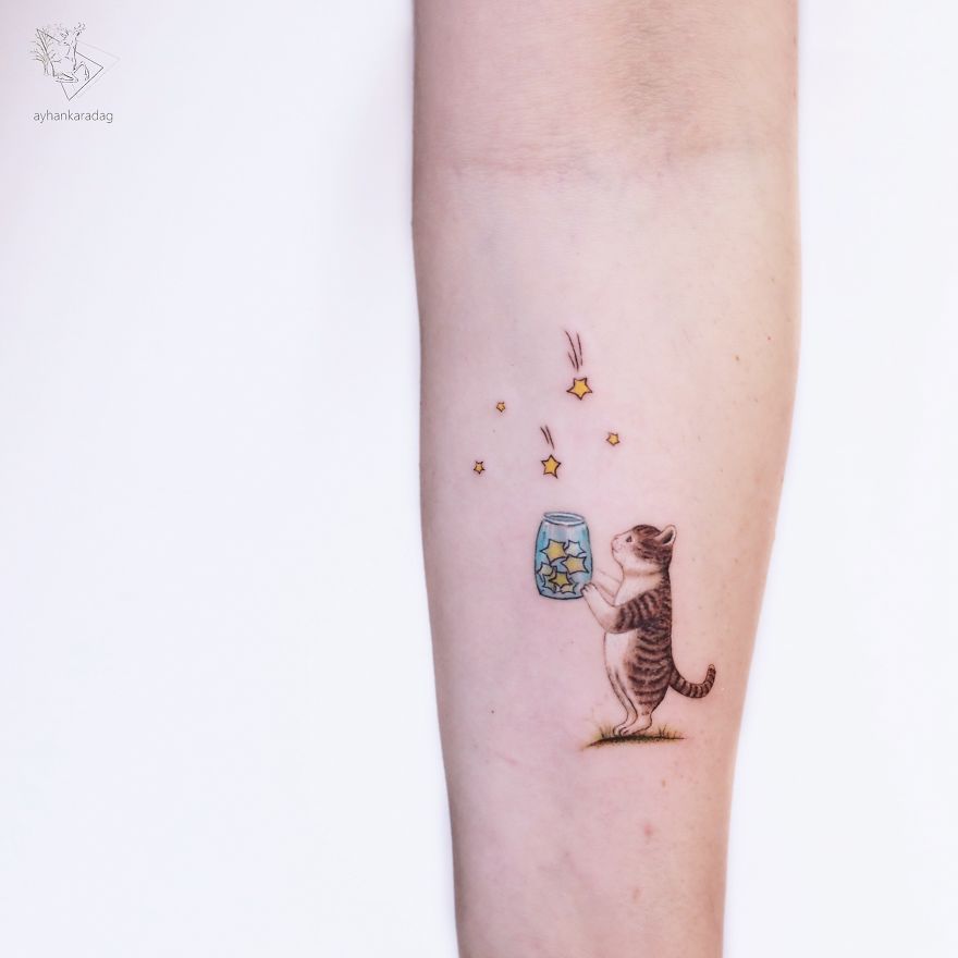 Татуировщик из Стамбула набивает на коже маленькие сказочные рисунки, запечатлевая кусочки детства 61