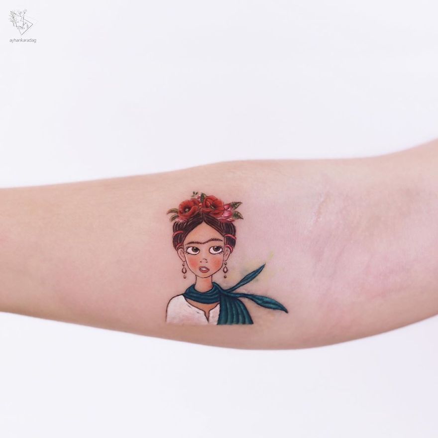 Татуировщик из Стамбула набивает на коже маленькие сказочные рисунки, запечатлевая кусочки детства 62