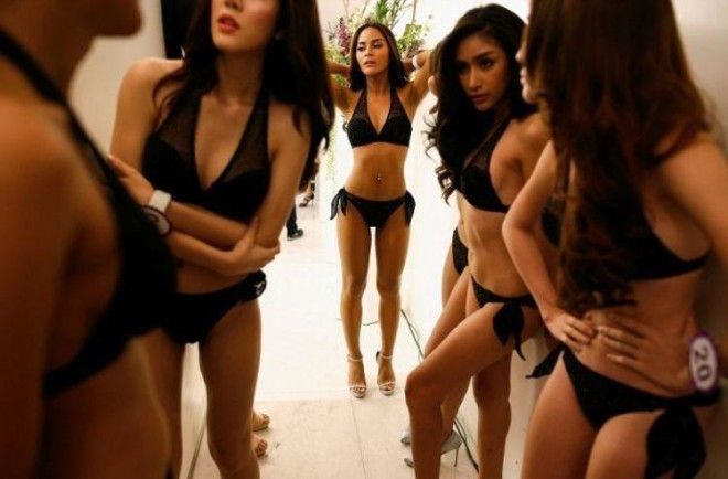 Тайландский конкурс красоты, который слегка шокирует 44