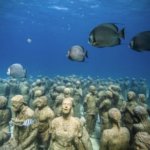 Жуткий и захватывающий подводный музей в Канкуне
