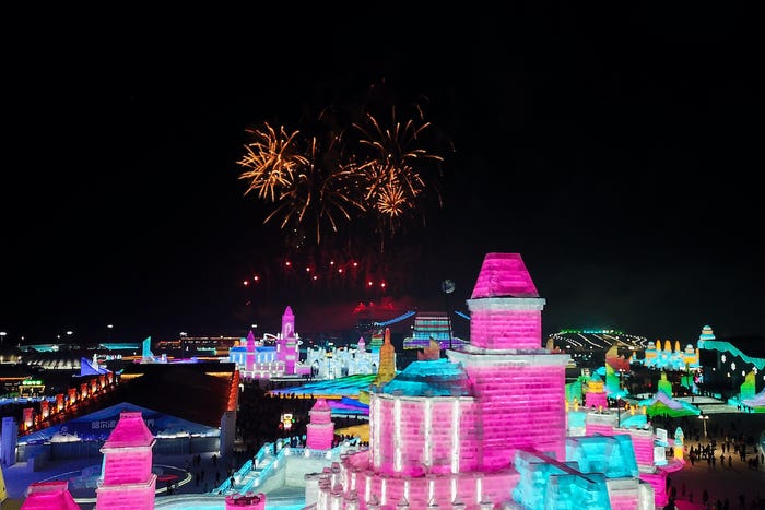 Захватывающие фото крупнейшего в мире фестиваля снега и льда в Китае 46