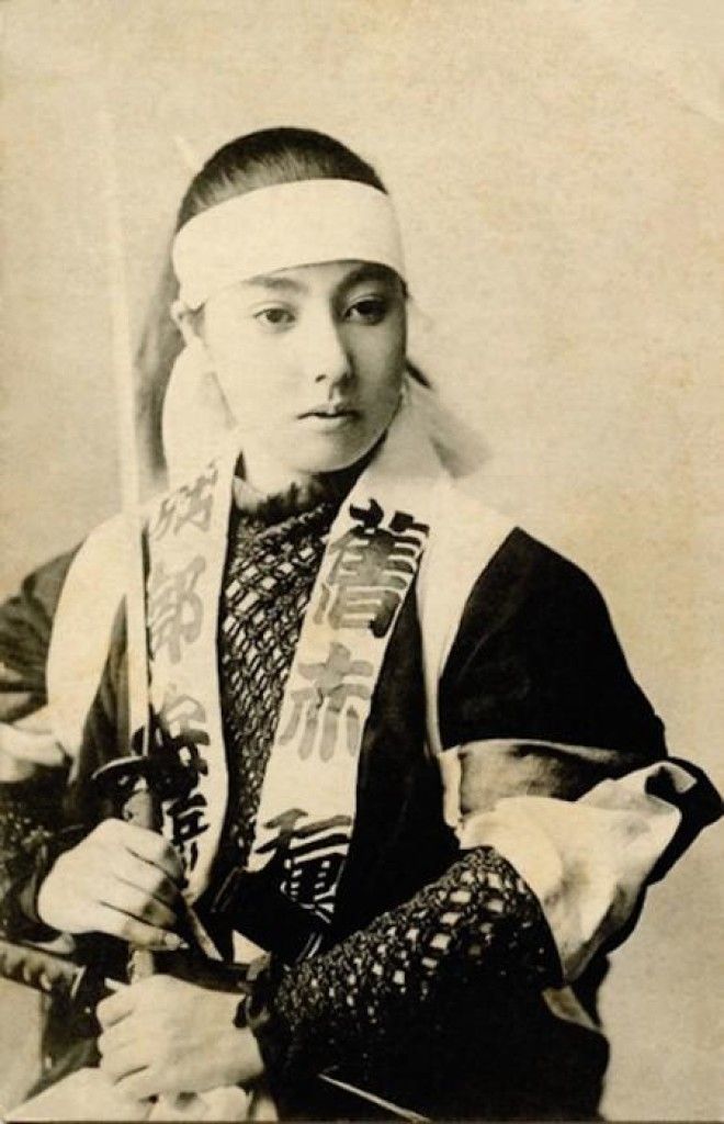 Онно-бугэйся — японские женщины-самураи 39