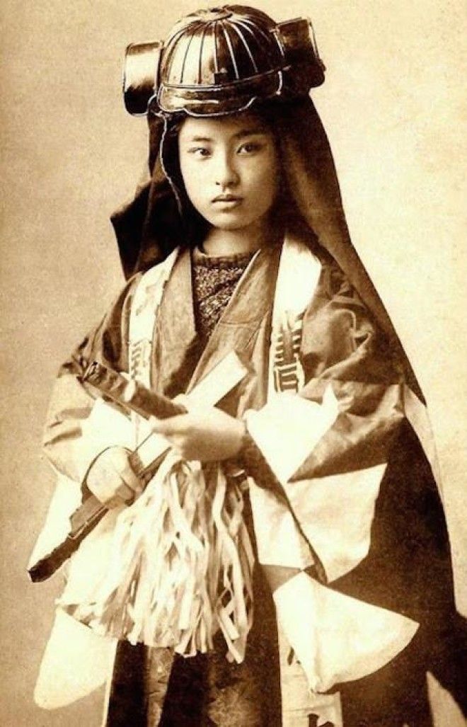 Онно-бугэйся — японские женщины-самураи 44