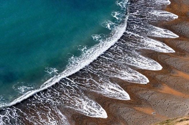 Загадочное явление на пляжах мира, которое не могут объяснить учёные 13