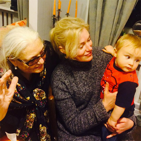 5 российских знаменитых красоток, которые рано обрели статус бабушек 51