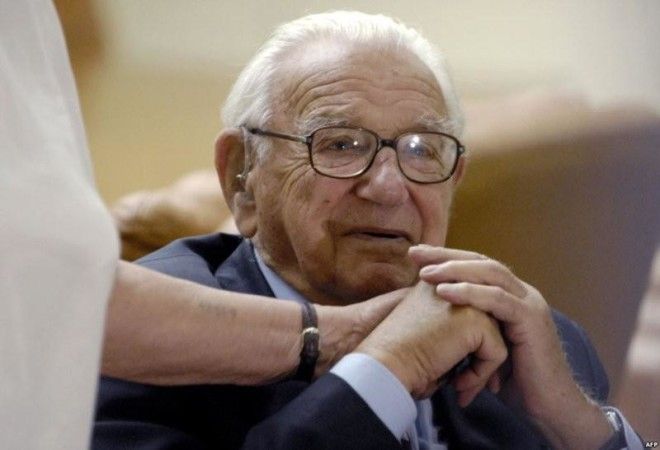 Он спас 669 детей во время Холокоста… и не знал, что они сейчас рядом с ним 12