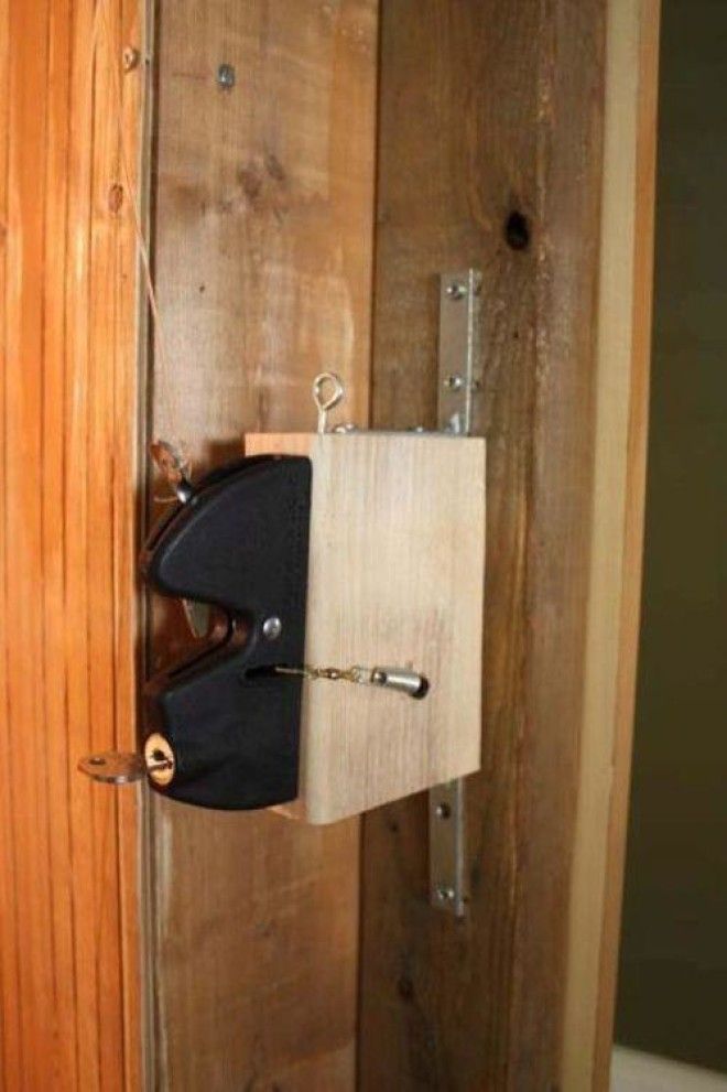 Как сделать дверь в скрытую комнату своими руками 44