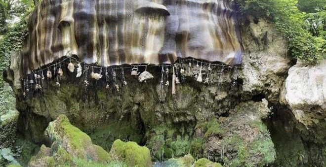 Семь самых удивительных и неправильных водопадов мира 53