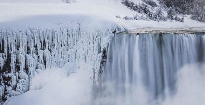 Семь самых удивительных и неправильных водопадов мира 60