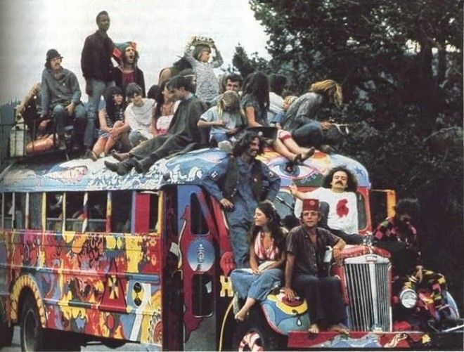 Дети цветов, которые уходили из дома в 70-х годах: редкие цветные фотографии коммуны хиппи 30