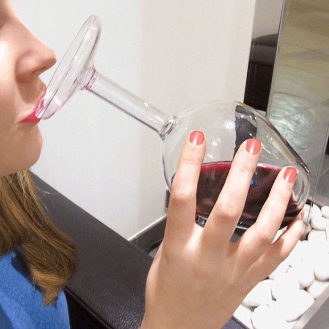 Этот удивительный бокал для вина заставит вас выглядеть настолько пьяным, насколько вы себя чувствуете 13