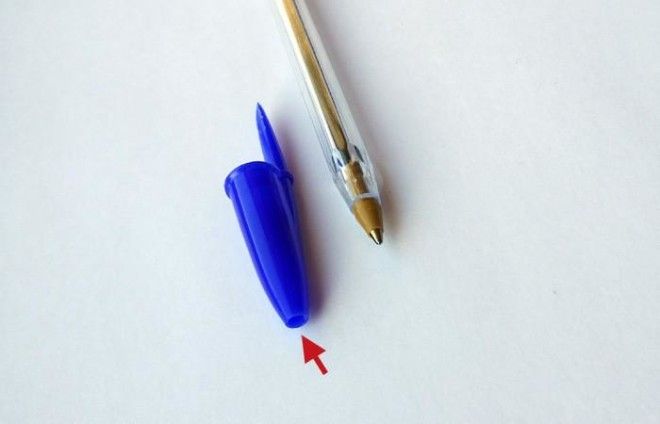 Для чего нужно отверстие в колпачке от шариковой ручки? 7