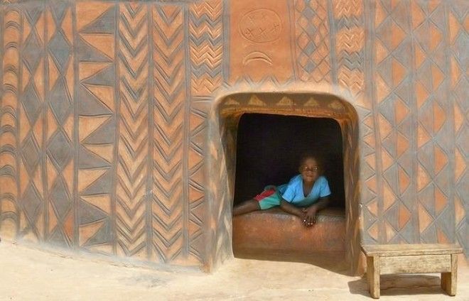 Удивительная планета: африканская деревня, где каждый дом – произведение искусств 29