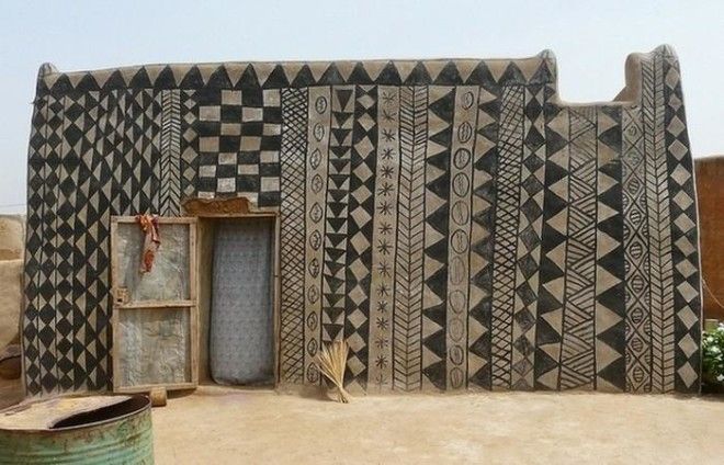 Удивительная планета: африканская деревня, где каждый дом – произведение искусств 30
