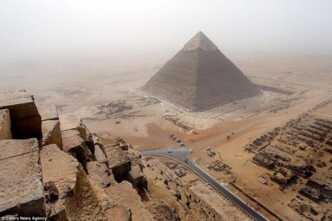 Подросток рискнул свободой ради нескольких кадров с египетской пирамиды 21