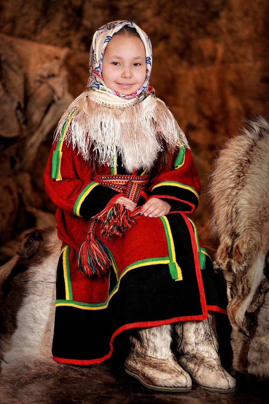 17 представителей коренных народностей Сибири: фотосессия в национальных костюмах 64