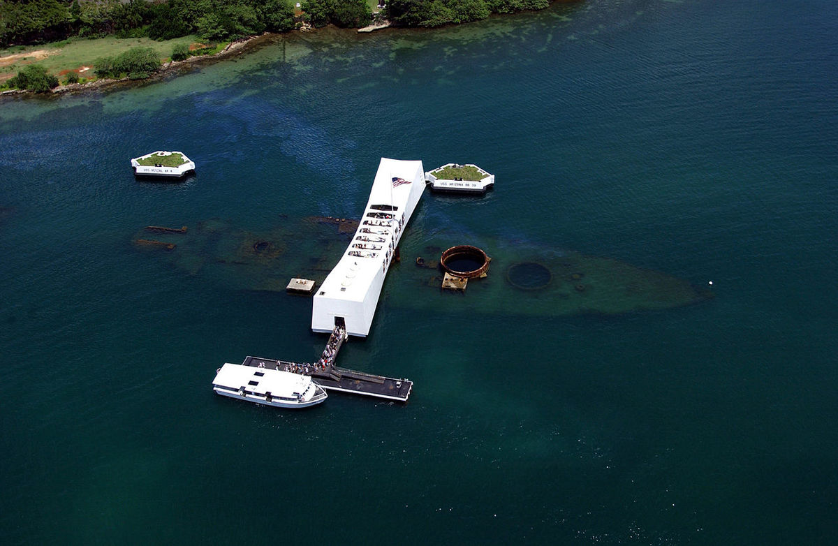 Затонувшие корабли и военные базы: парень показывает интересные места, которые он обнаружил через Google Earth 66
