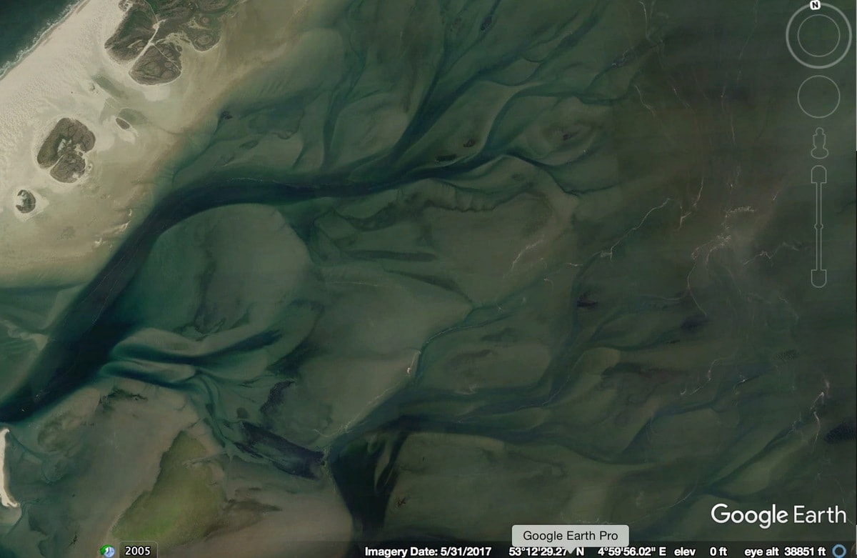 Затонувшие корабли и военные базы: парень показывает интересные места, которые он обнаружил через Google Earth 74