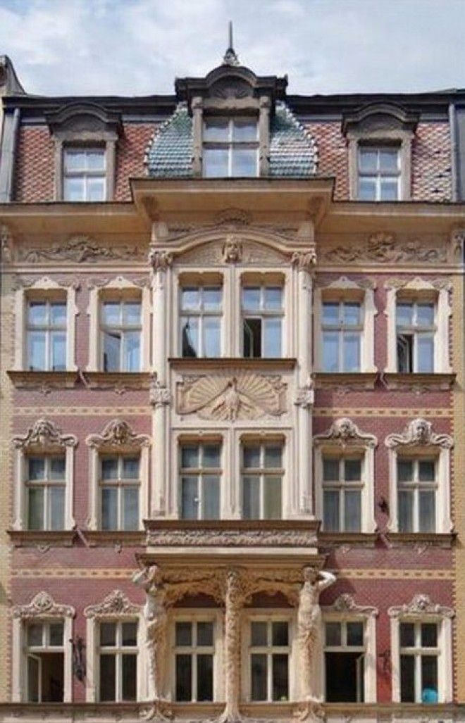 Здание на ул Смилшу 2 построенное по проекту Константина Пекшенса 1902 год